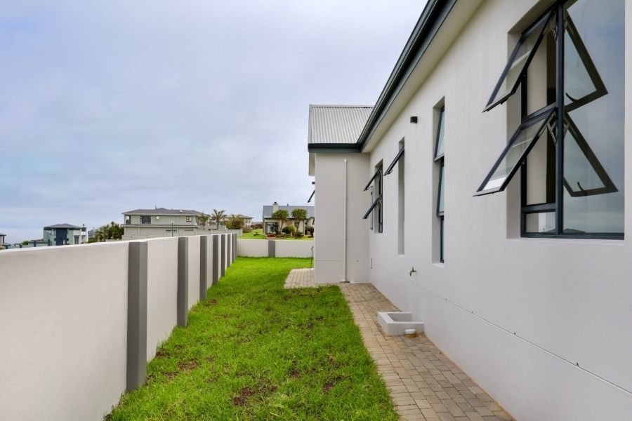 3 Bedroom Property for Sale in Le Grand Golf Estate Western Cape